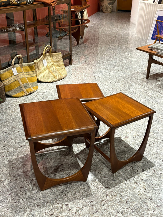 QV25009, 英國 ,G-plan ,Astro Nest table 巢式小桌組