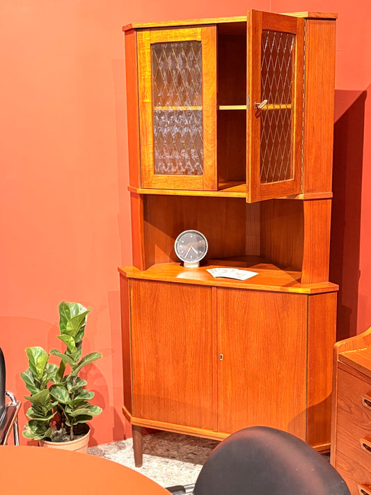 QV26063, 丹麥, 轉角櫃