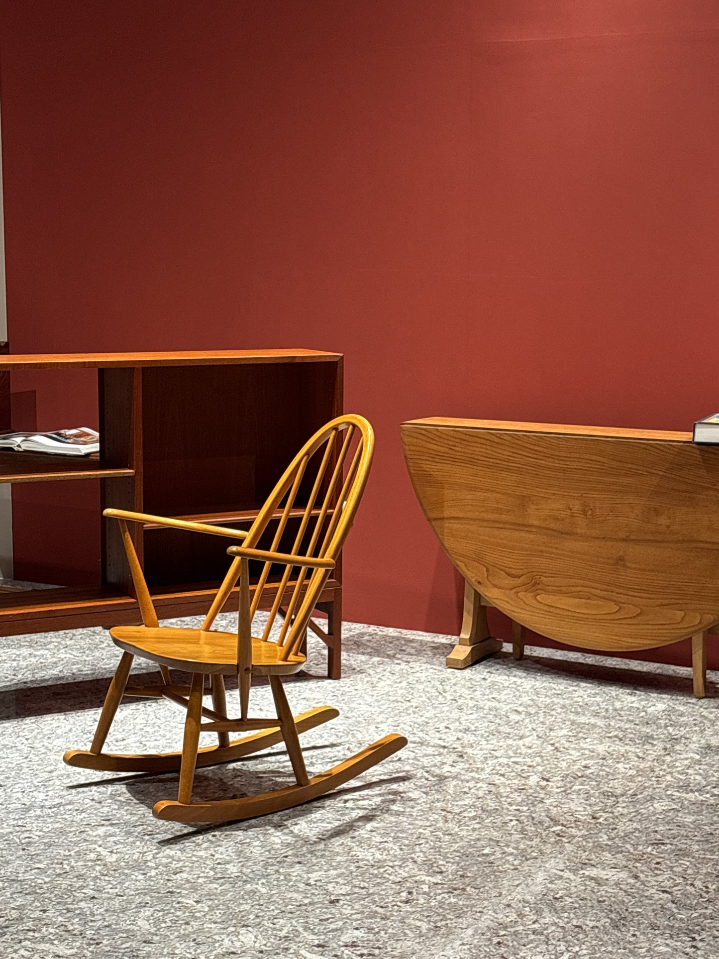 QV25002, 英國 ,ERCOL ,Quaker rocking armchair 扶手搖椅