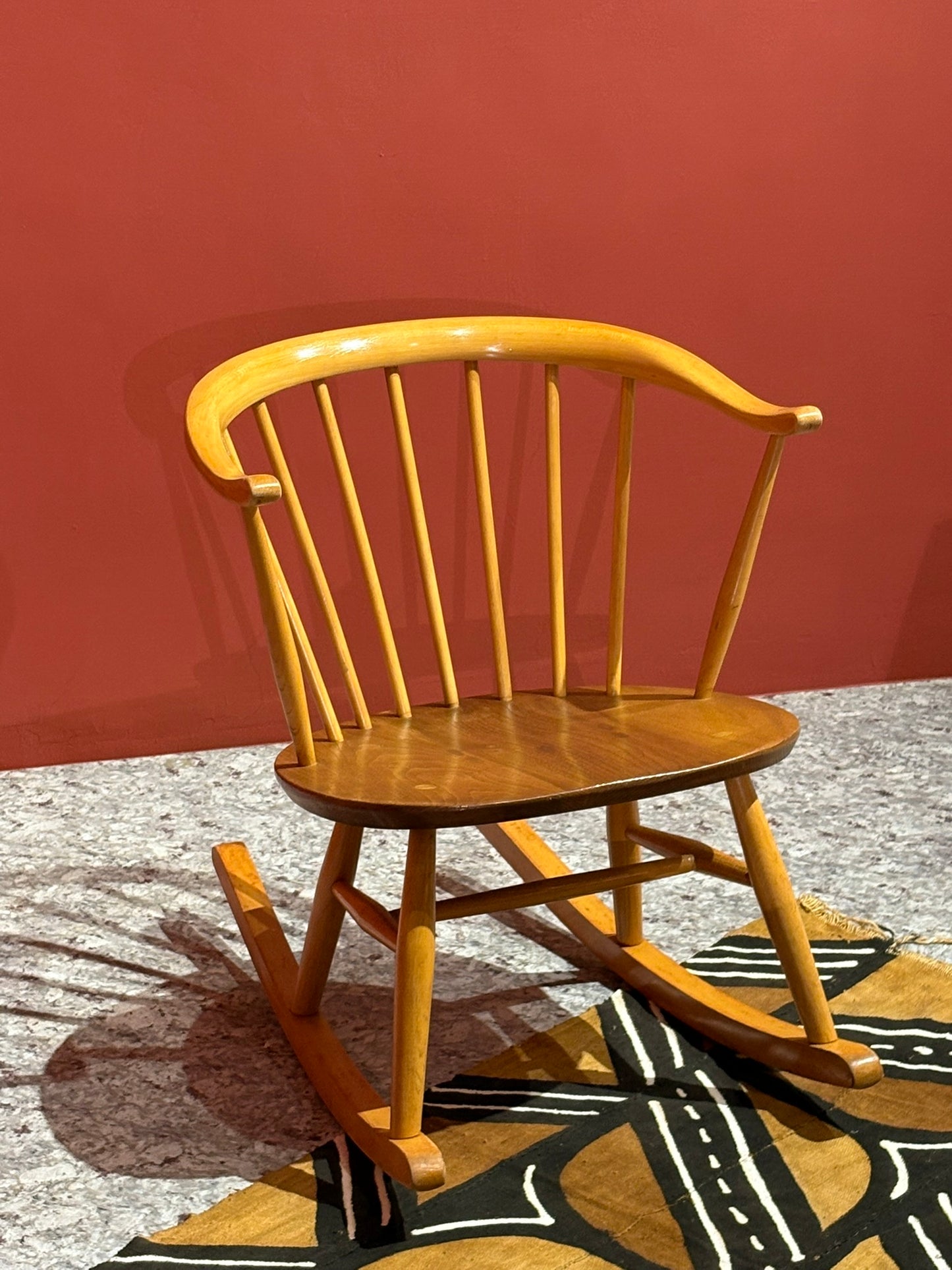 QV25003, 英國 ,ERCOL ,Cowhorn rocking chair 搖椅