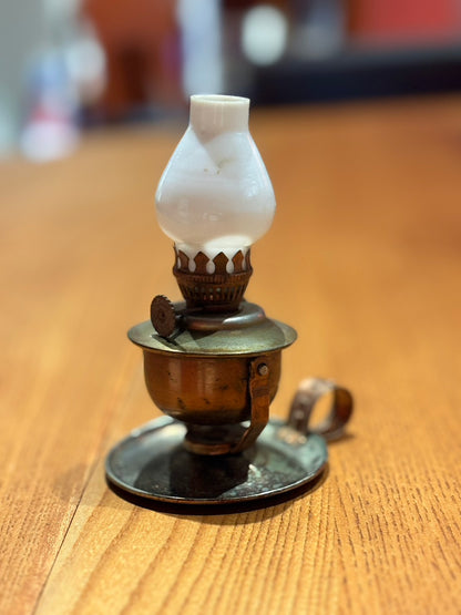 QV26005, 法國, 微型煤油燈座