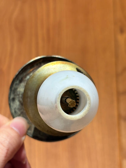 QV26005, 法國, 微型煤油燈座