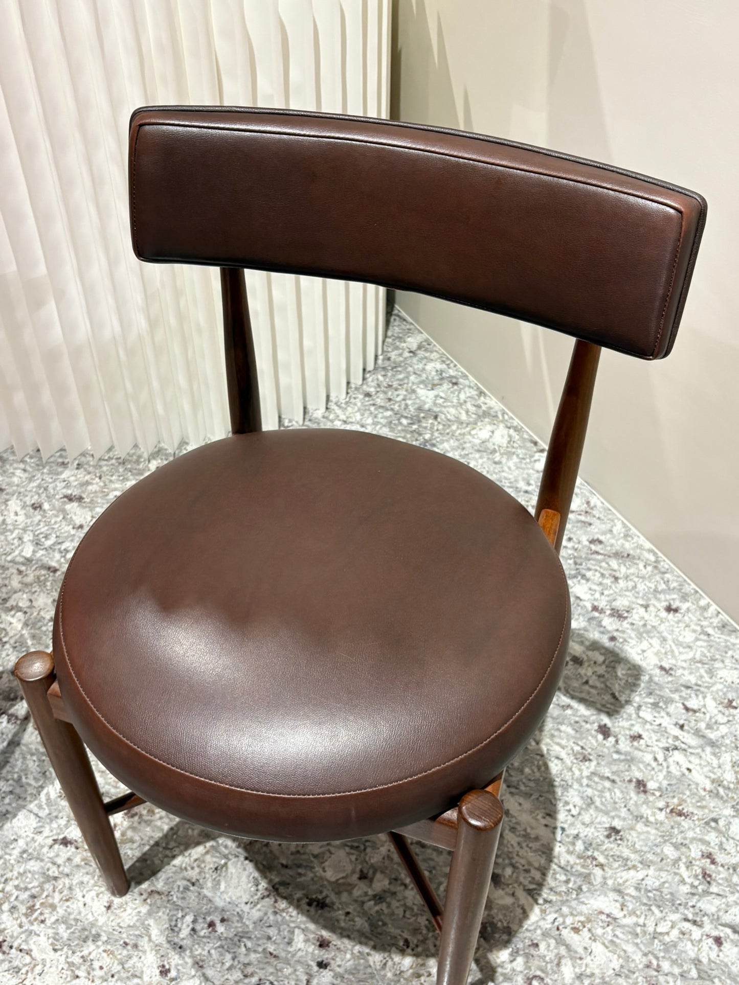 QV25006, 英國 ,G-plan ,Fresco Circular Chair 圓背餐椅