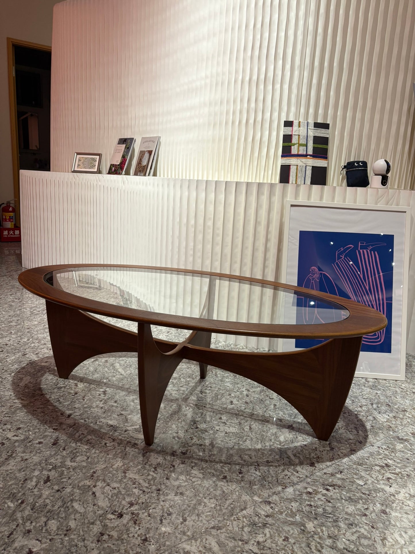 QV25008, 英國 ,G-plan ,oval Astro coffee table