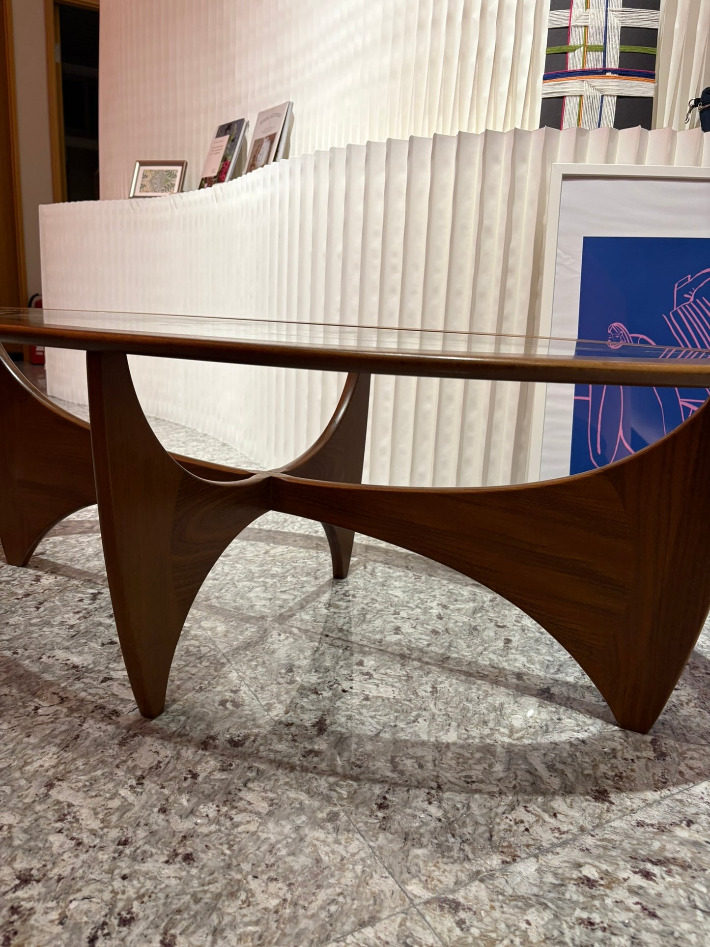 QV25008, 英國 ,G-plan ,oval Astro coffee table