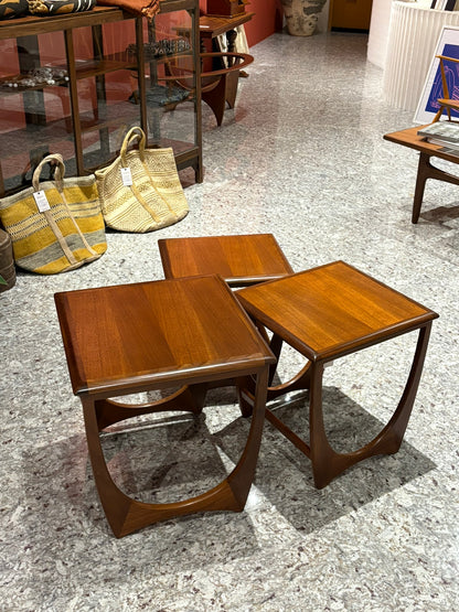 QV25009, 英國 ,G-plan ,Astro Nest table 巢式小桌組