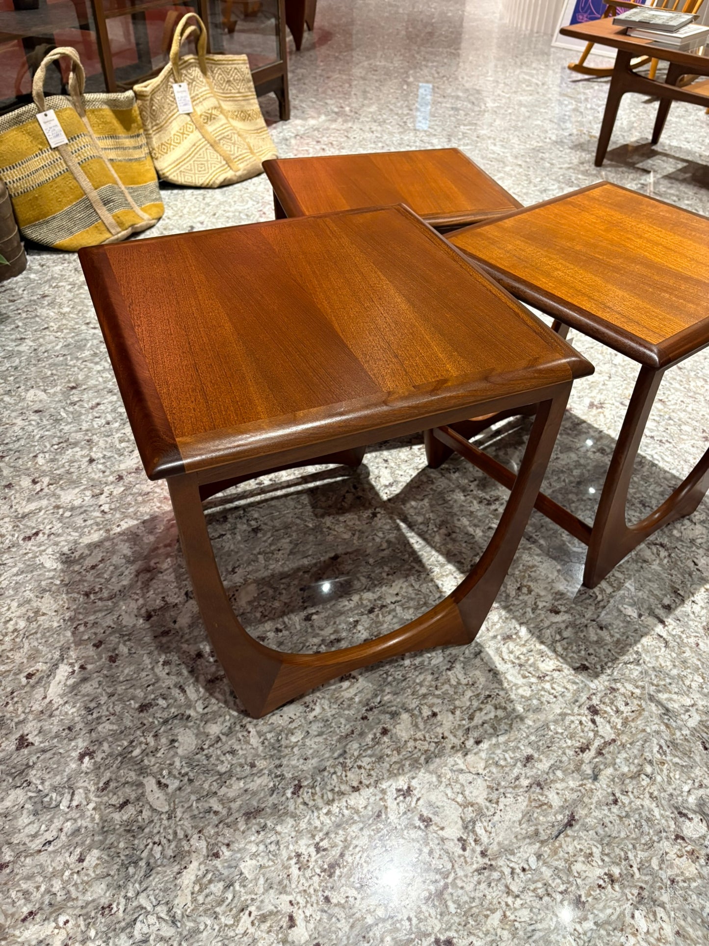 QV25009, 英國 ,G-plan ,Astro Nest table 巢式小桌組