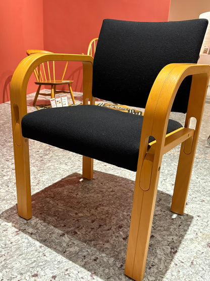 QV25015, 丹麥 ,GETAMA , Jens Ole Christensen ,Fabric Arm Chair