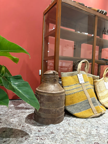 QV25023, 印度,老牛奶罐