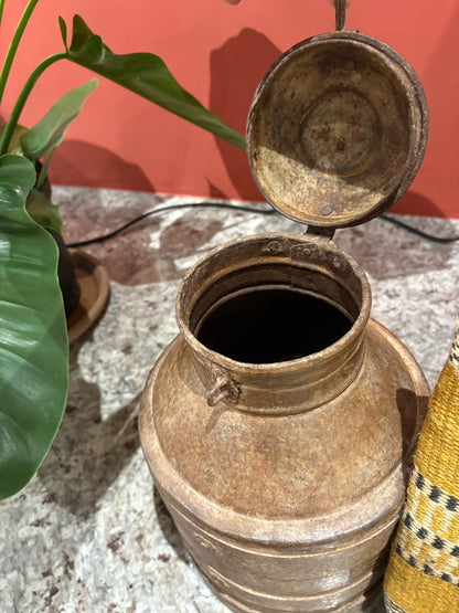 QV25023, 印度,老牛奶罐