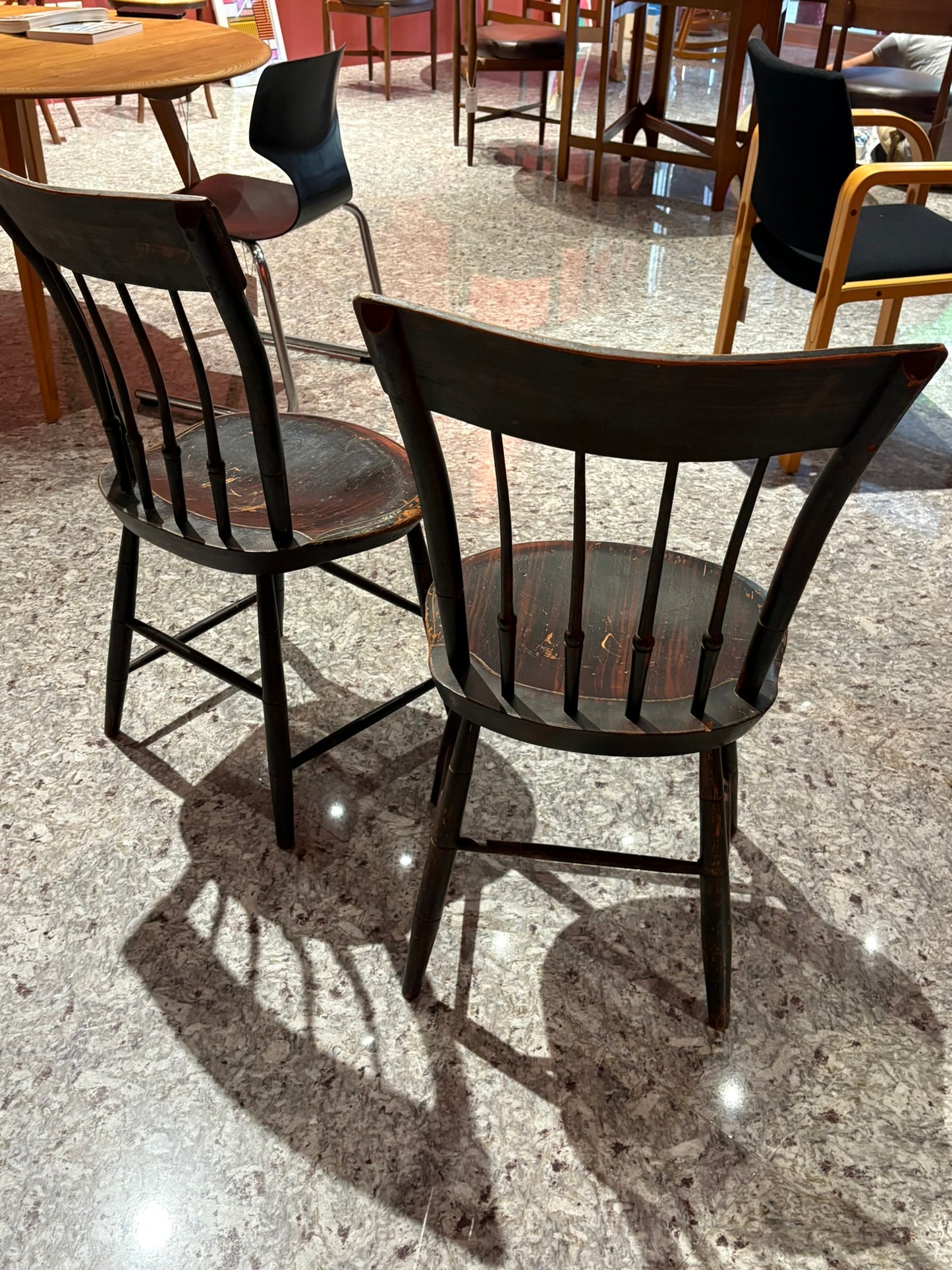 QV25037, 美國,  老件木椅