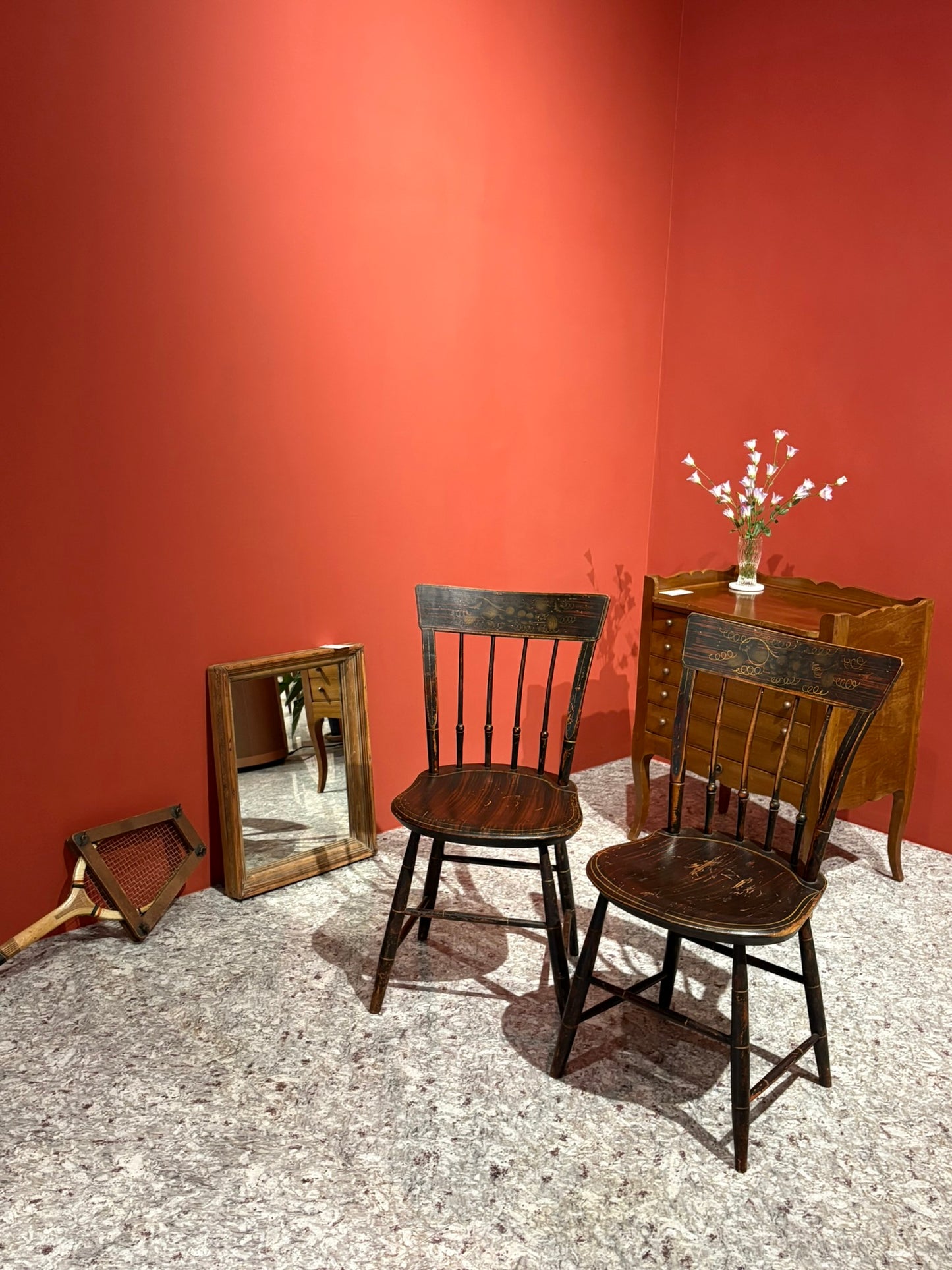 QV25038, 美國,  老件木椅