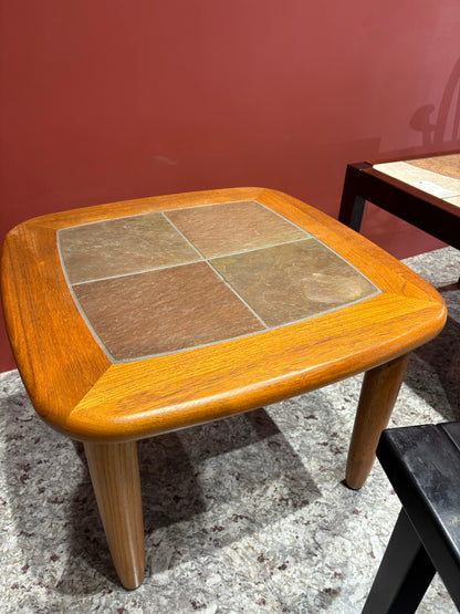 QV25045, 丹麥, Haslev, Tile top coffee table