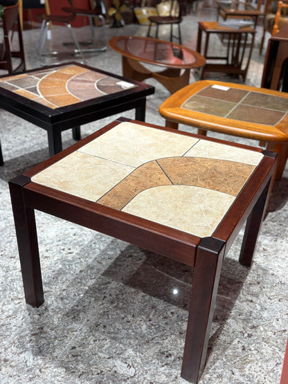 QV25047, 丹麥, Tile top coffee table