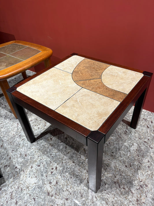 QV25047, 丹麥, Tile top coffee table