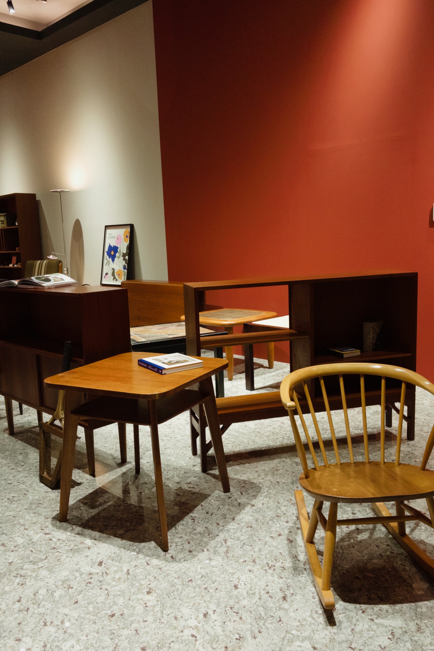 QV25048, 捷克, Dřevotvar, Side table