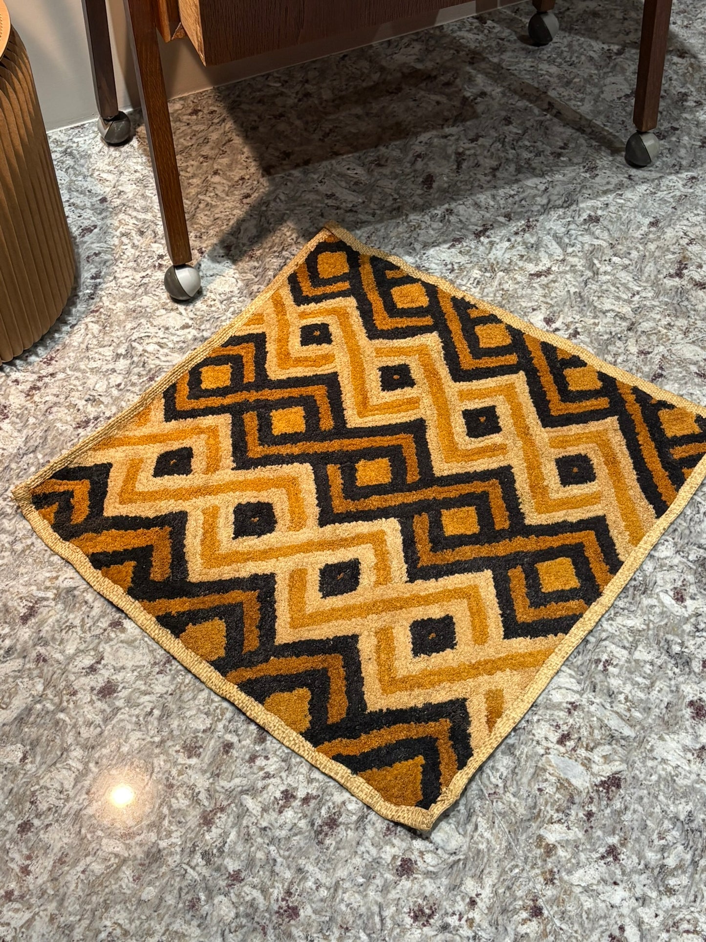 QV25058, KUBA CLOTH 庫巴布