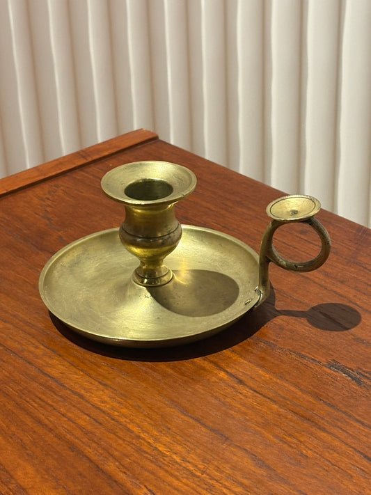 QV26004, 法國, 提把油燈座