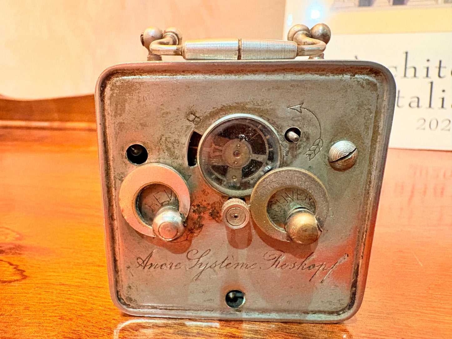 QV26020, 法國, Roskopf 系統錨式旅行鬧鐘