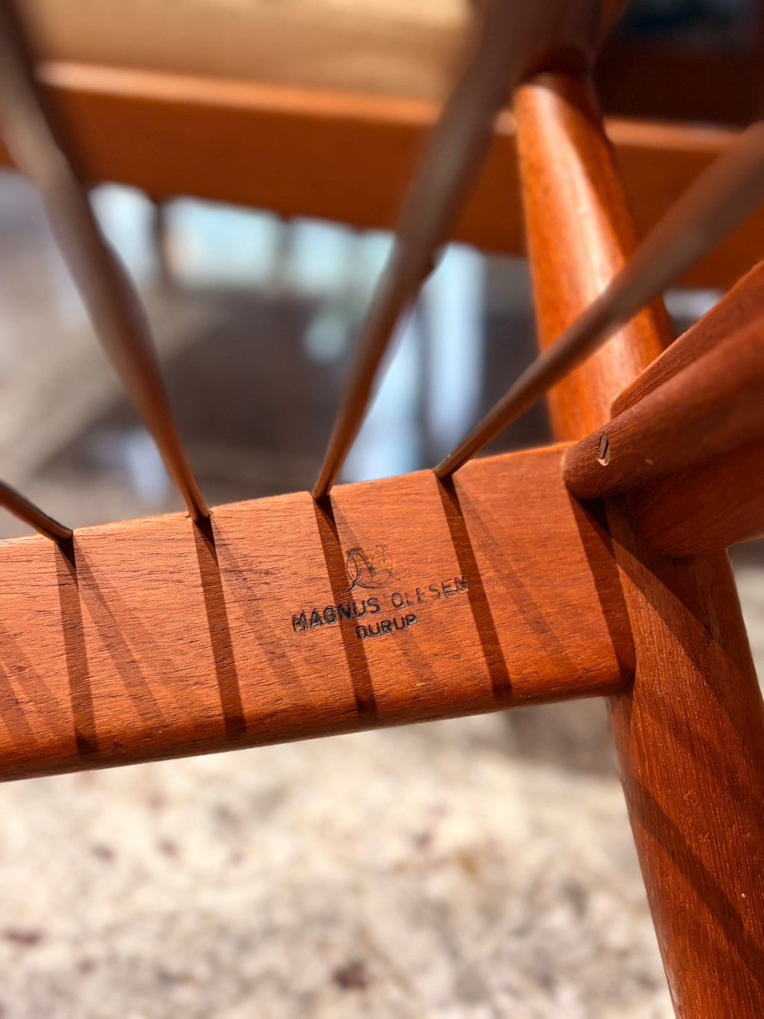 QV26048, 丹麥, Kai Kristiansen Paper Knife Lounge Chair, Model 121 , Magnus Olesen  (單件販售)