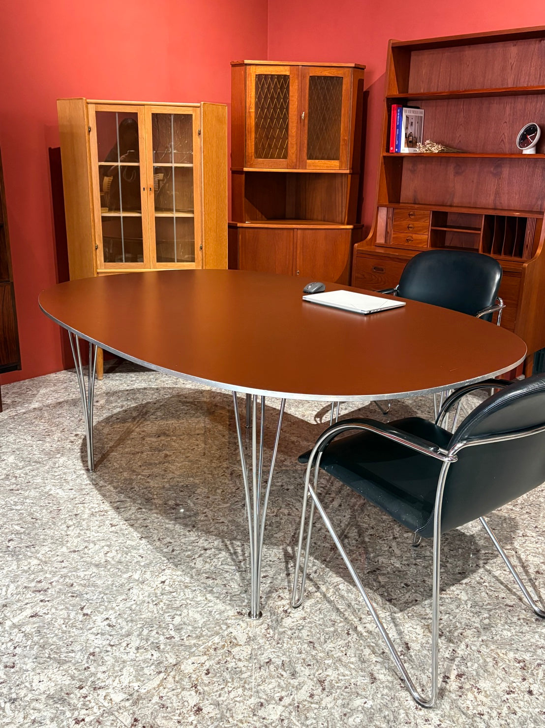 QV26052, 丹麥,  Superellipse Table ,Piet Hein & Bruno Mathsson, Brown 180 × 120 cm, Fritz Hansen