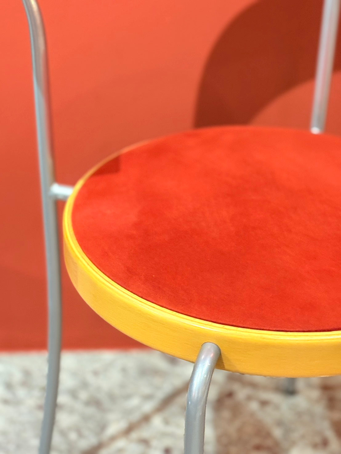 QV26058, 丹麥, “Partout” Chair, Red Alcantara, Rud Thygesens and Johnny Sørensen for Magnus Olesen