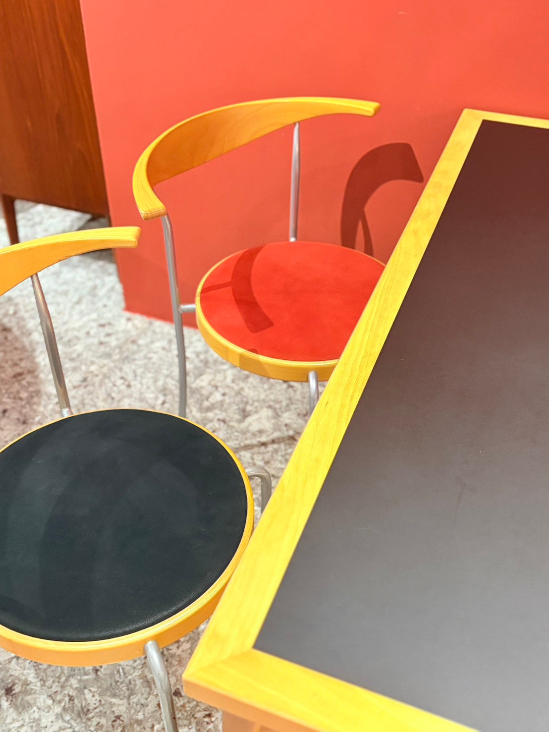 QV26058, 丹麥, “Partout” Chair, Red Alcantara, Rud Thygesens and Johnny Sørensen for Magnus Olesen