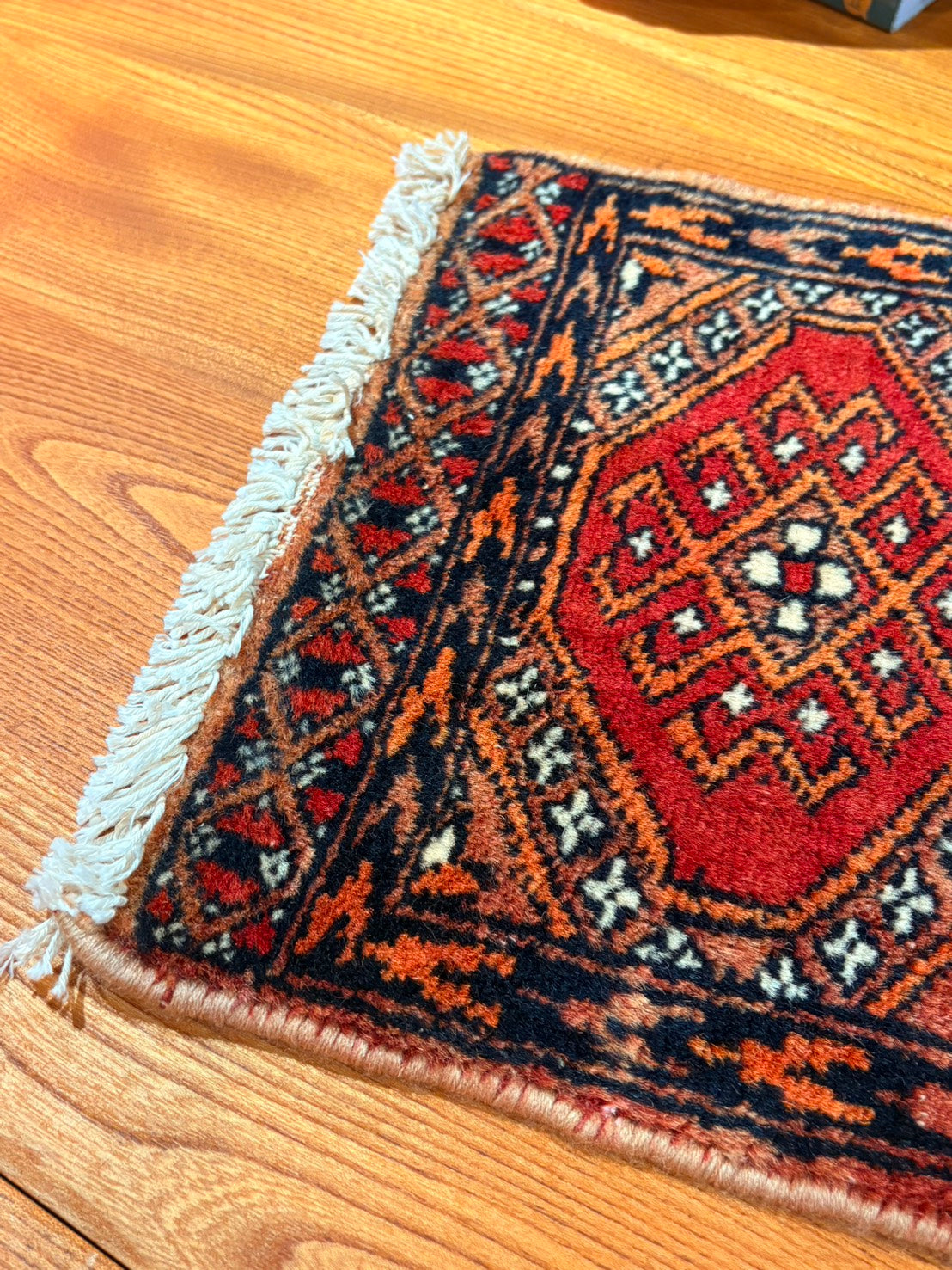 QV26078, MINI RUG 手工羊毛迷你鋪毯