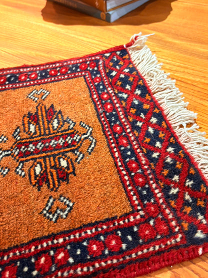 QV26079, MINI RUG 手工羊毛迷你鋪毯