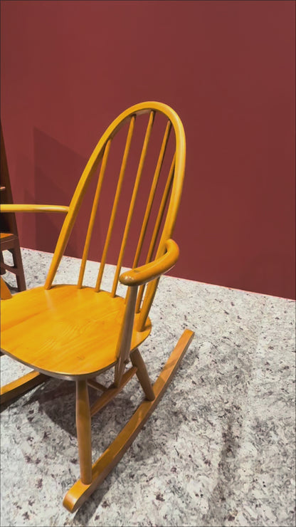 QV25002, 英國 ,ERCOL ,Quaker rocking armchair 扶手搖椅